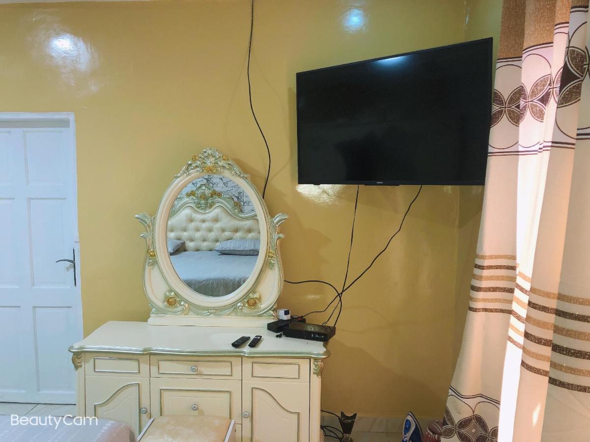 Awamuulamin Manneh Guest House Abuko Extérieur photo