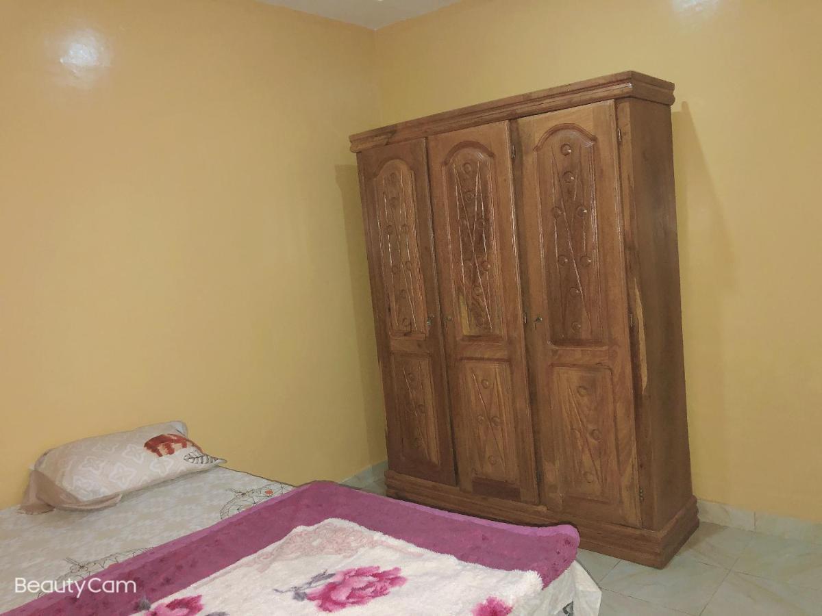 Awamuulamin Manneh Guest House Abuko Extérieur photo