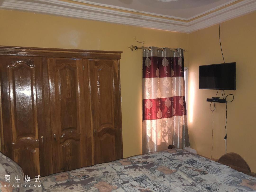 Awamuulamin Manneh Guest House Abuko Extérieur photo