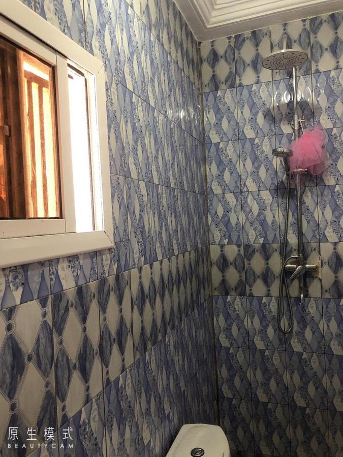 Awamuulamin Manneh Guest House Abuko Extérieur photo