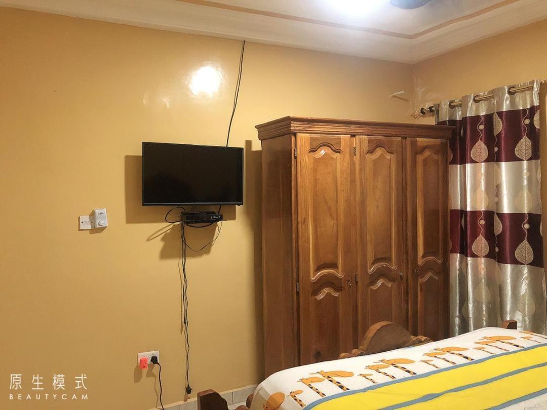 Awamuulamin Manneh Guest House Abuko Extérieur photo