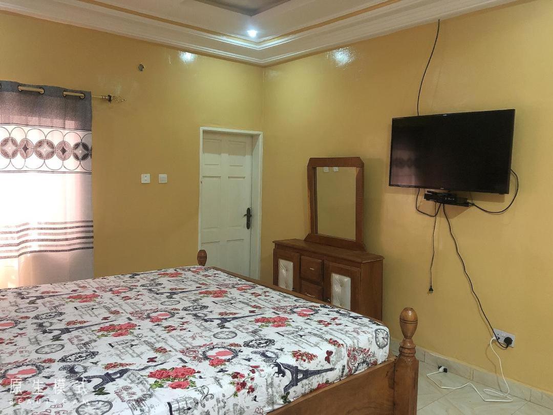 Awamuulamin Manneh Guest House Abuko Extérieur photo